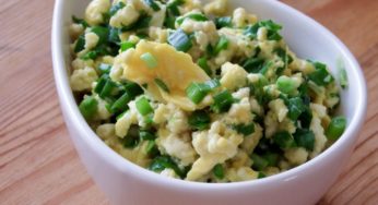 豆腐そぼろニラ玉